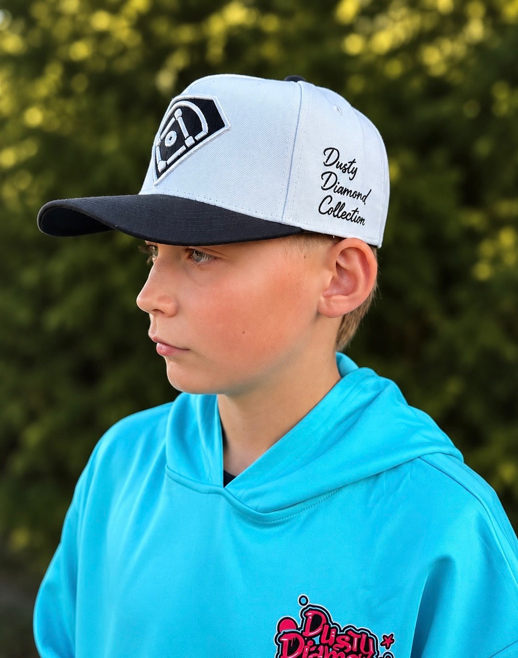 DDC Cream & Black Hat